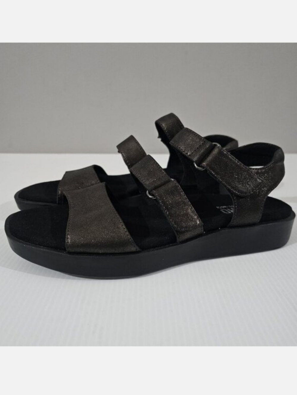 Munro Shay Platform Comfort Sandal Womens 7.5 NARROW Metallic Bronze Leather
